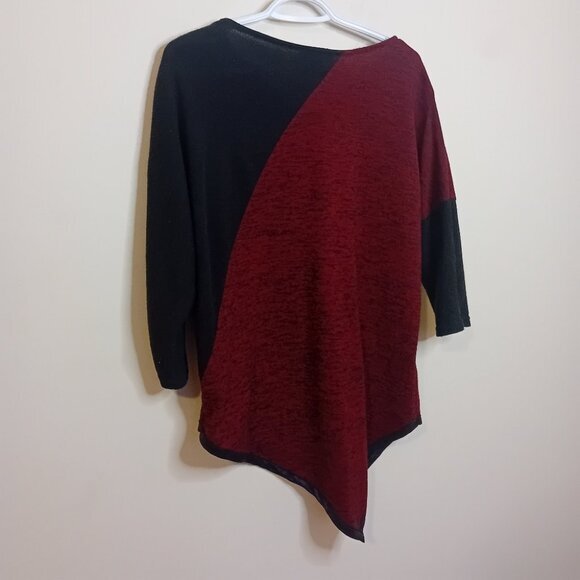Women's‎ Modern Oversized Michael Tyler Red/Black Colorblock Poncho Sweater L - Picture 3 of 9